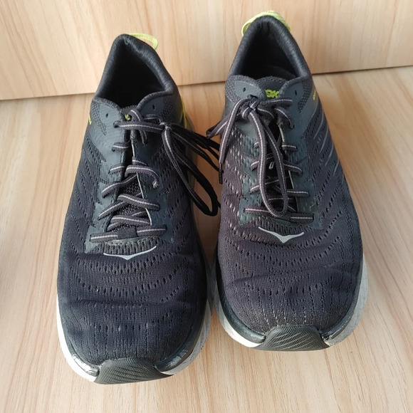 Hoka One One Arahi 4 Running Shoes Mens Size 10 Black and florescent Athletic - Picture 1 of 8